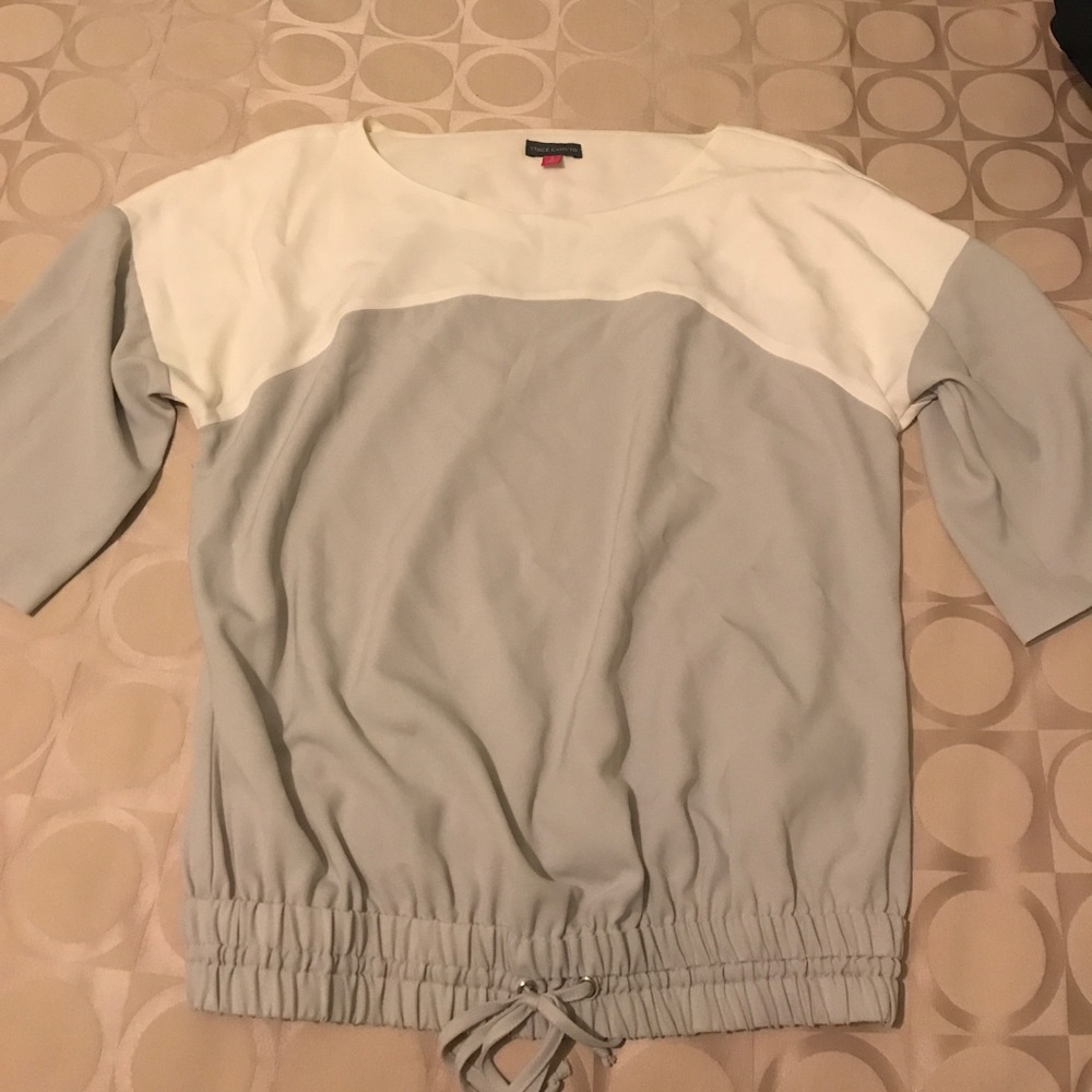 Women’s Vince Camuto blouse